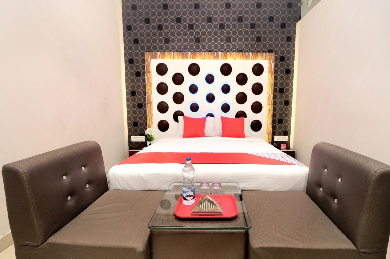 Oyo 14829 Hotel J Cruise Ludhiana Exterior photo